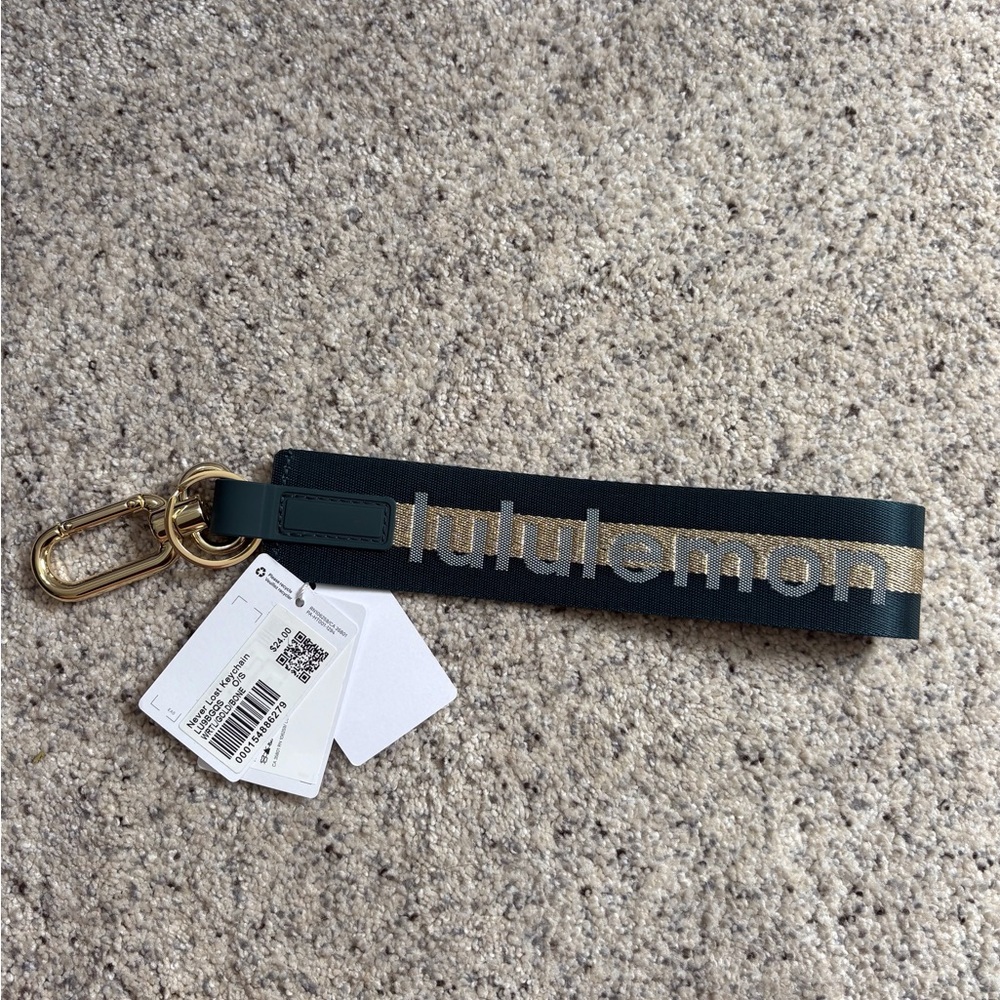 Lululemon Keychain in Green and Gold